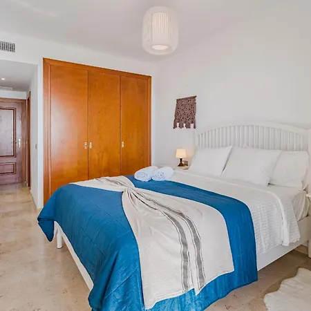 Hermitage Homes Rpla Апартаменты