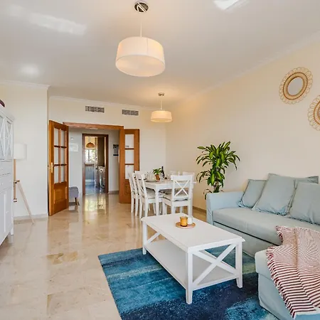 アパート Hermitage Homes Rpla