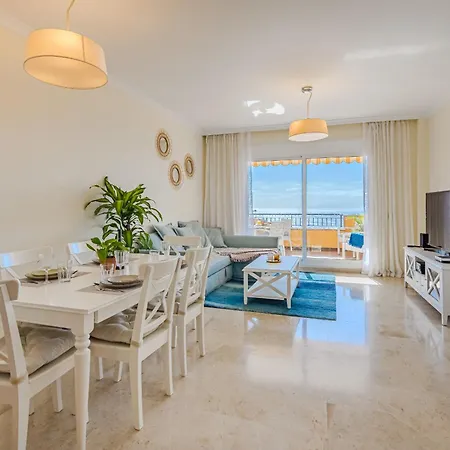 Апартаменты Hermitage Homes Rpla