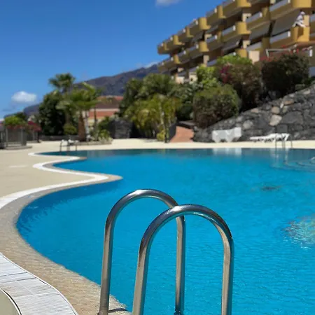 アパート Hermitage Homes Rpla